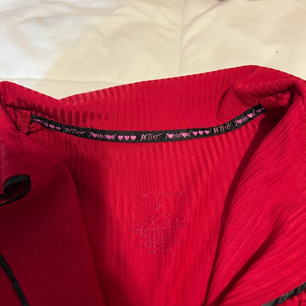 Chic Red Button-Up Pajama Set - Picture 5 of 7